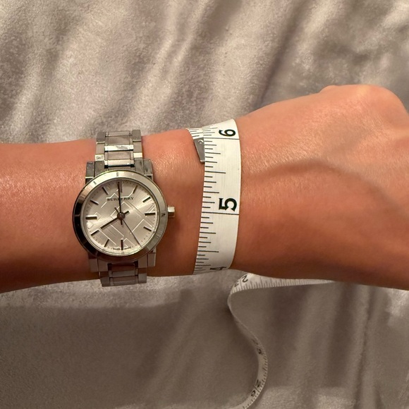 Burberry Watch - Picture 9 of 11
